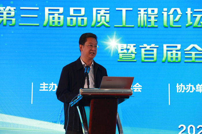 侯智敏.jpg 侯智敏.jpg